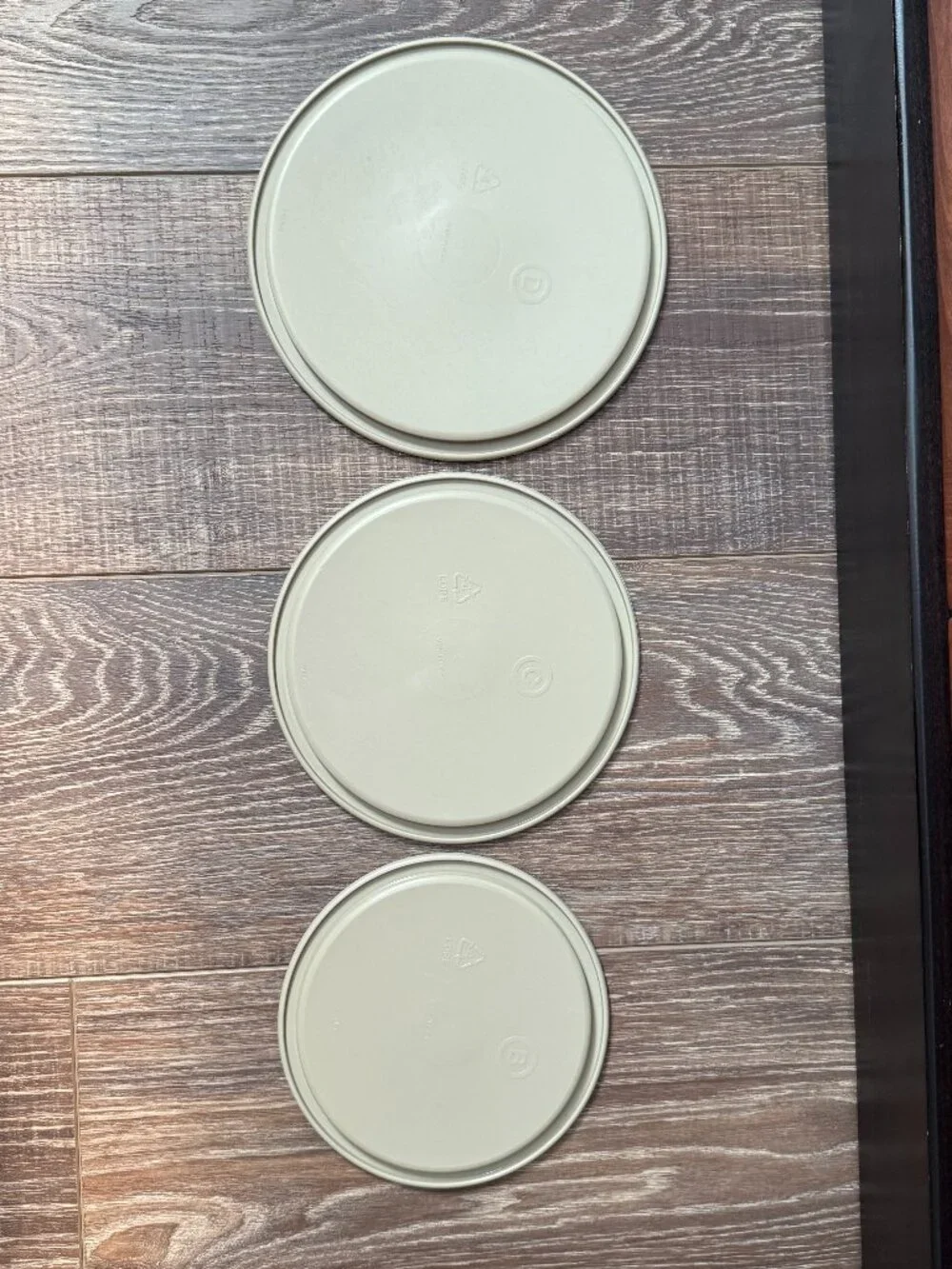 Tupperware One Touch Reminder Canisters – Set of 3